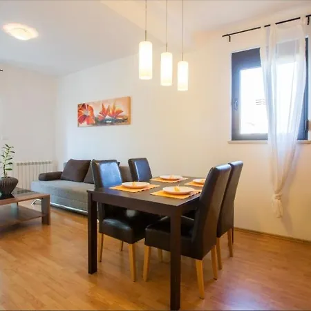 Apartment Jakov